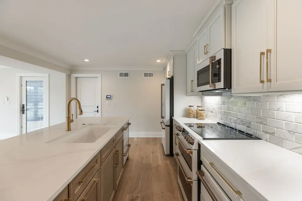 102 Steeplechase Lane Nashville TN 37221