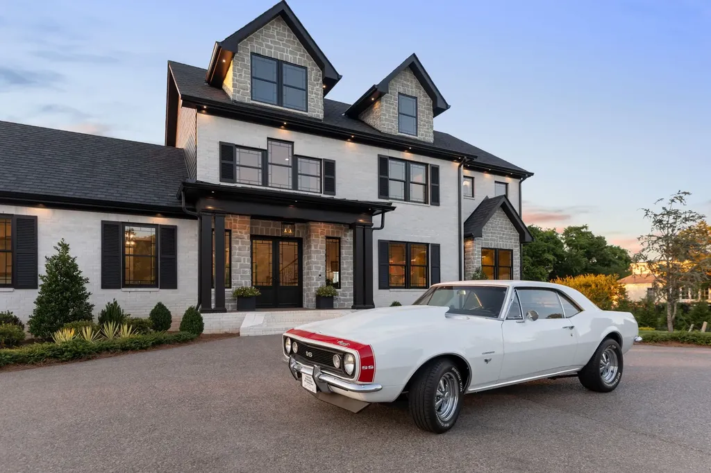 102 Steeplechase Lane Nashville TN 37221