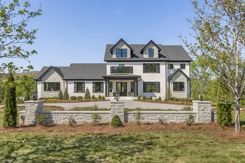 102 Steeplechase Lane Nashville TN 37221