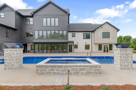 102 Steeplechase Lane Nashville TN 37221