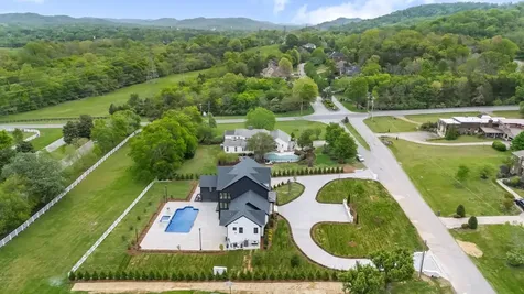102 Steeplechase Lane Nashville TN 37221