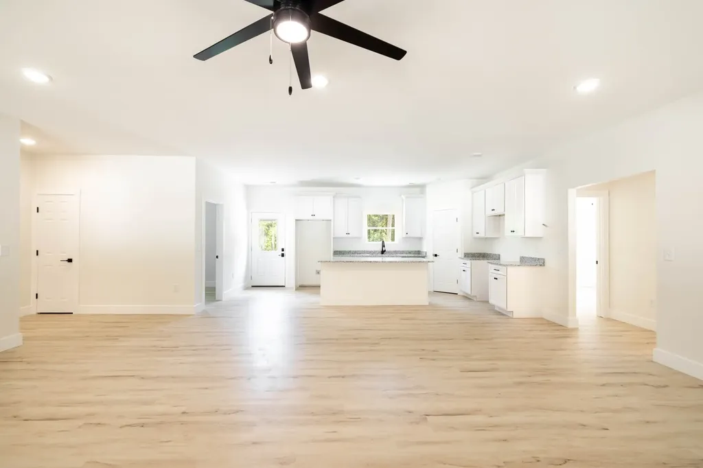 37 William Teague Lane Selmer TN 38375