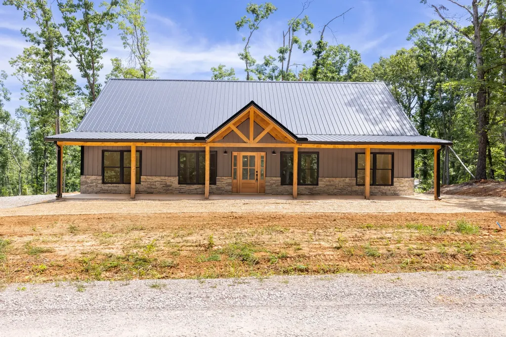 37 William Teague Lane Selmer TN 38375