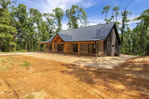 37 William Teague Lane Selmer TN 38375