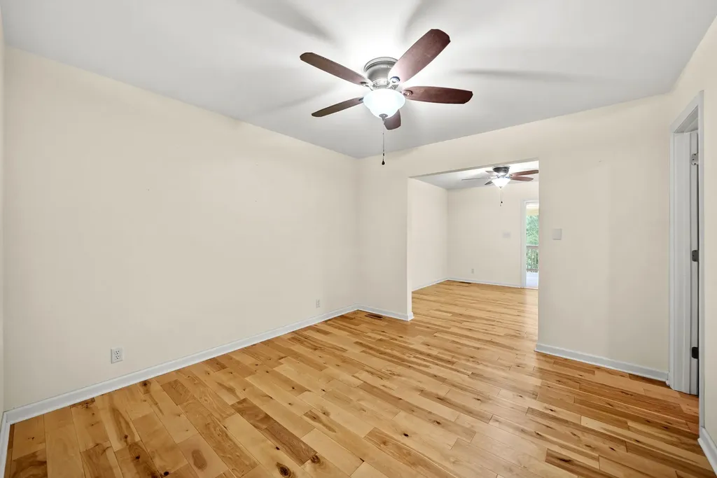 324 Bayview Drive Bumpus Mills TN 37028
