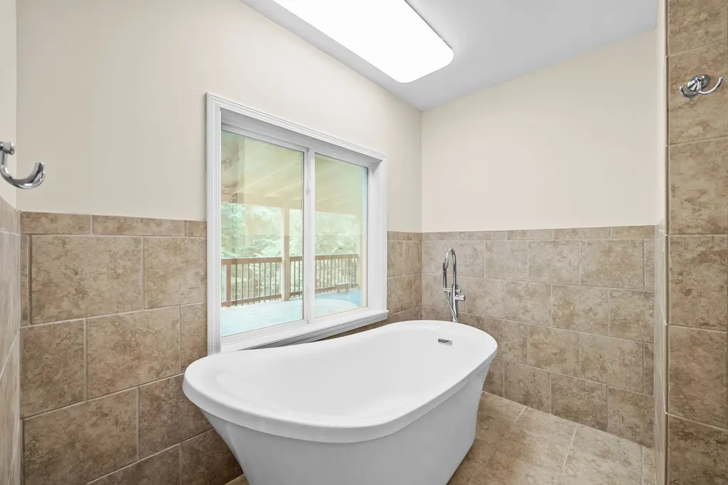 324 Bayview Drive Bumpus Mills TN 37028