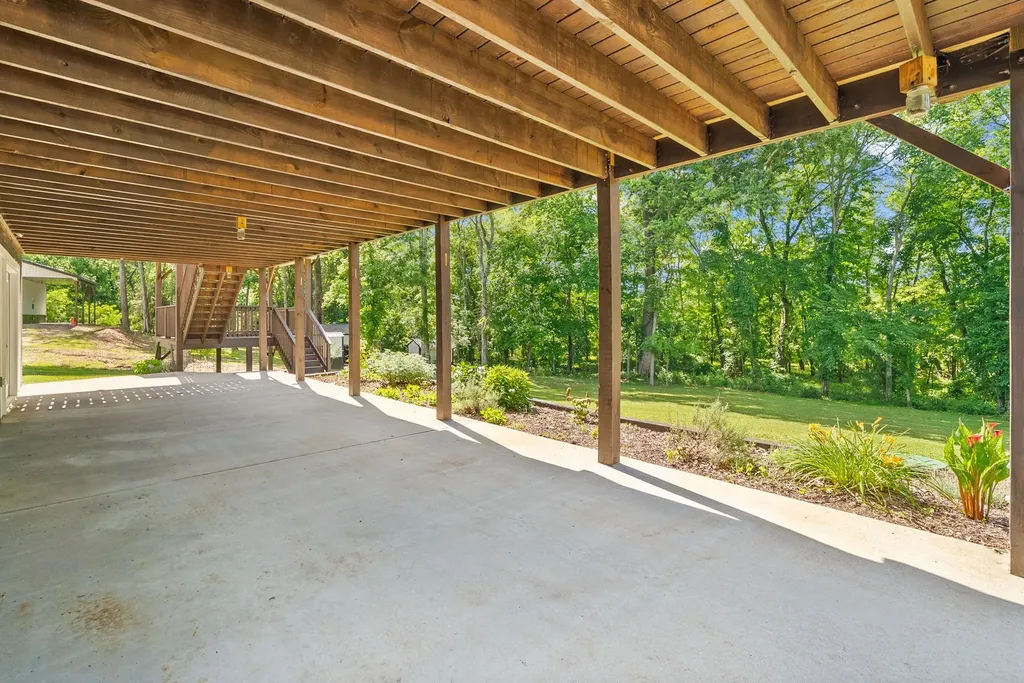 324 Bayview Drive Bumpus Mills TN 37028