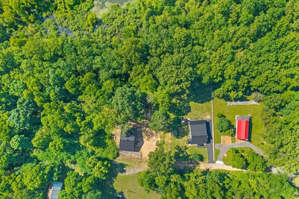324 Bayview Drive Bumpus Mills TN 37028