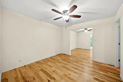 324 Bayview Drive Bumpus Mills TN 37028