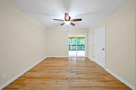 324 Bayview Drive Bumpus Mills TN 37028