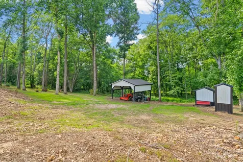 324 Bayview Drive Bumpus Mills TN 37028