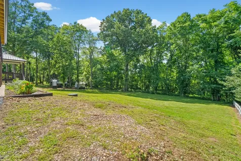 324 Bayview Drive Bumpus Mills TN 37028