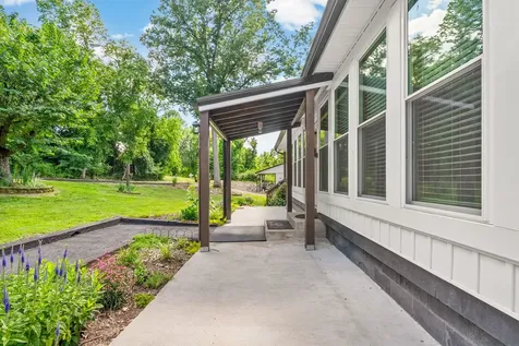 324 Bayview Drive Bumpus Mills TN 37028