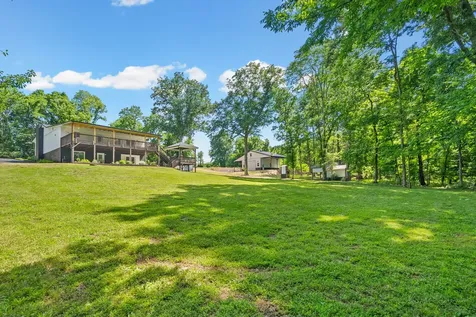 324 Bayview Drive Bumpus Mills TN 37028