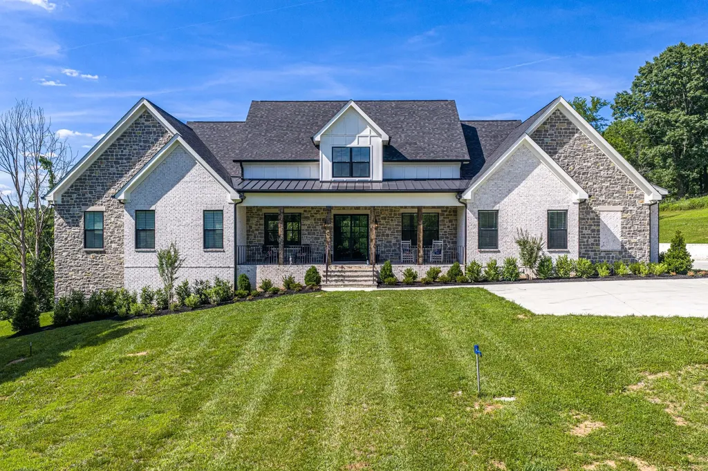 1500 Center Star Road Columbia TN 38401