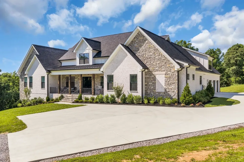 1500 Center Star Road Columbia TN 38401