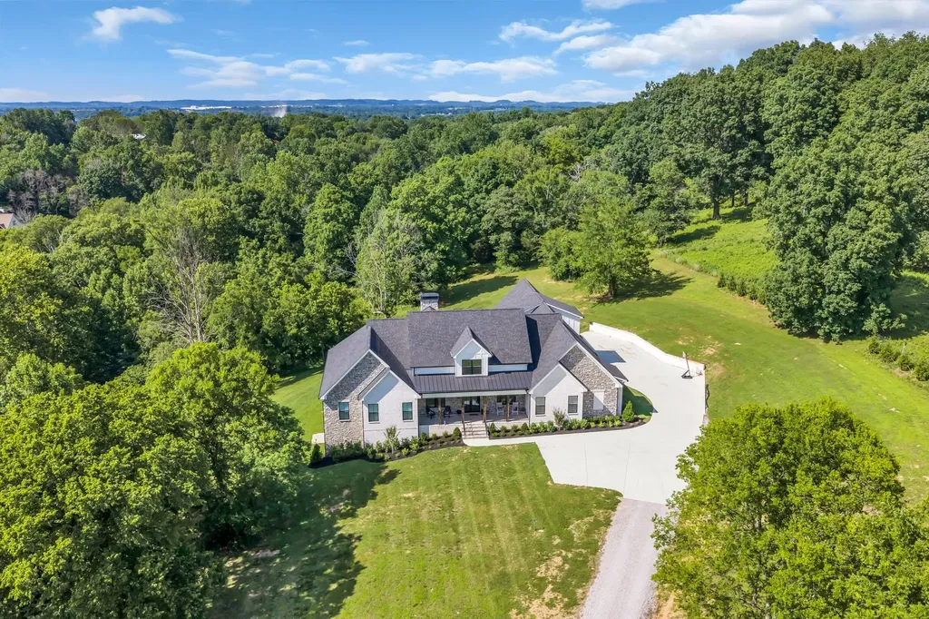 1500 Center Star Road Columbia TN 38401