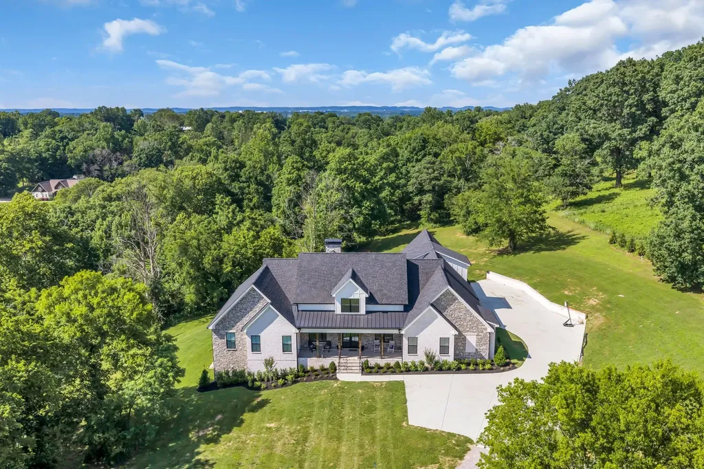 1500 Center Star Road Columbia TN 38401