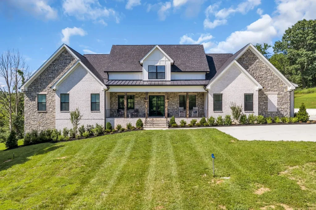 1500 Center Star Road Columbia TN 38401
