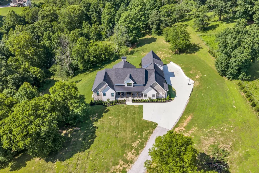 1500 Center Star Road Columbia TN 38401