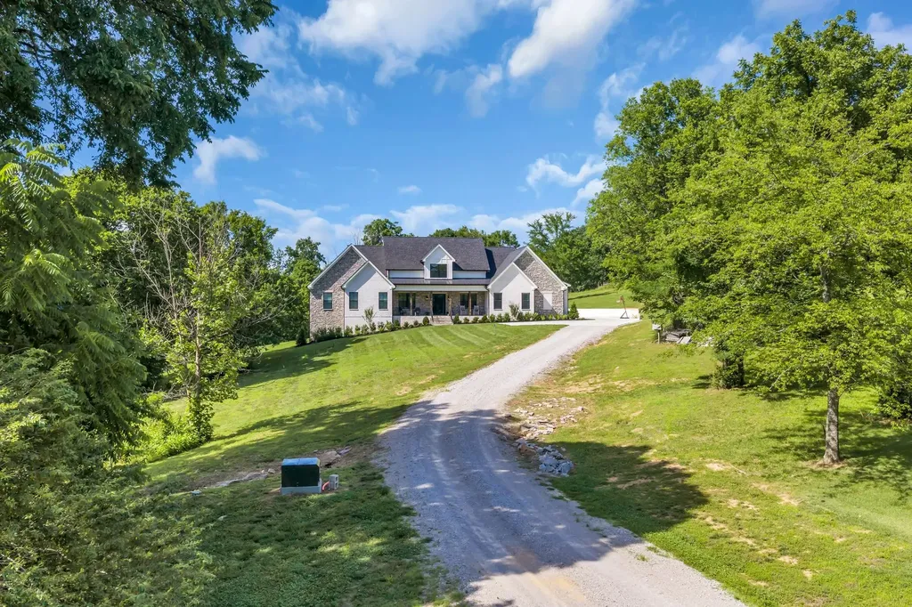 1500 Center Star Road Columbia TN 38401