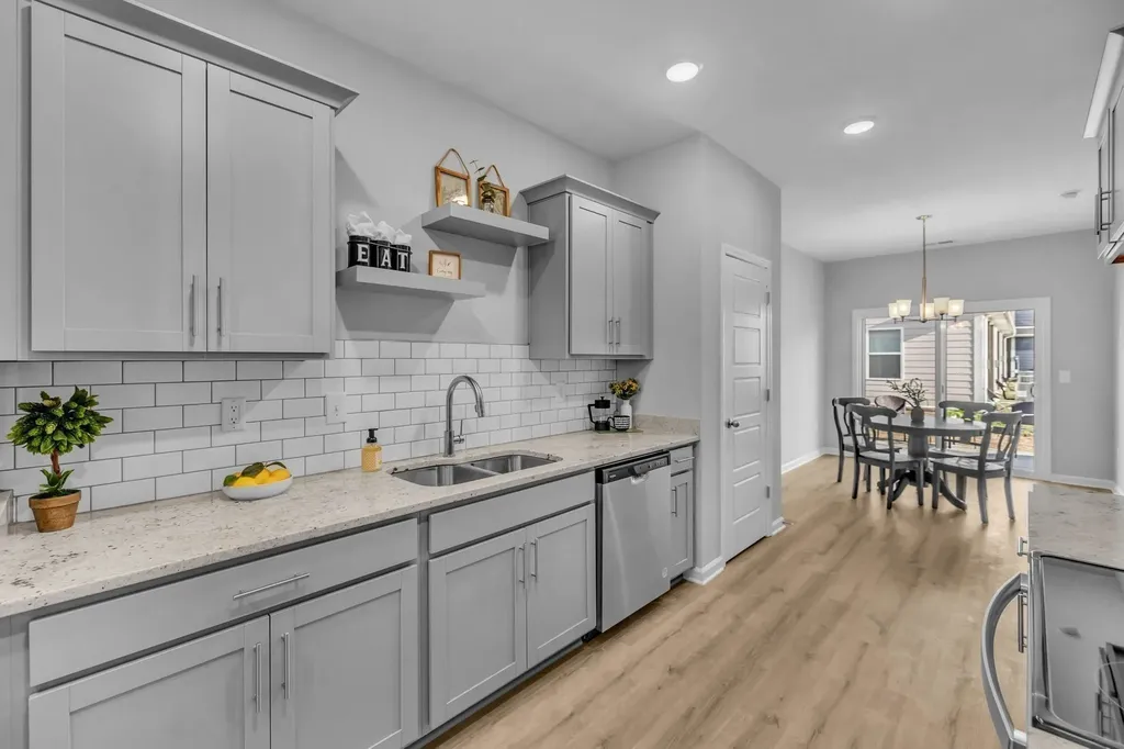 343 Carver Connection Lebanon TN 37087