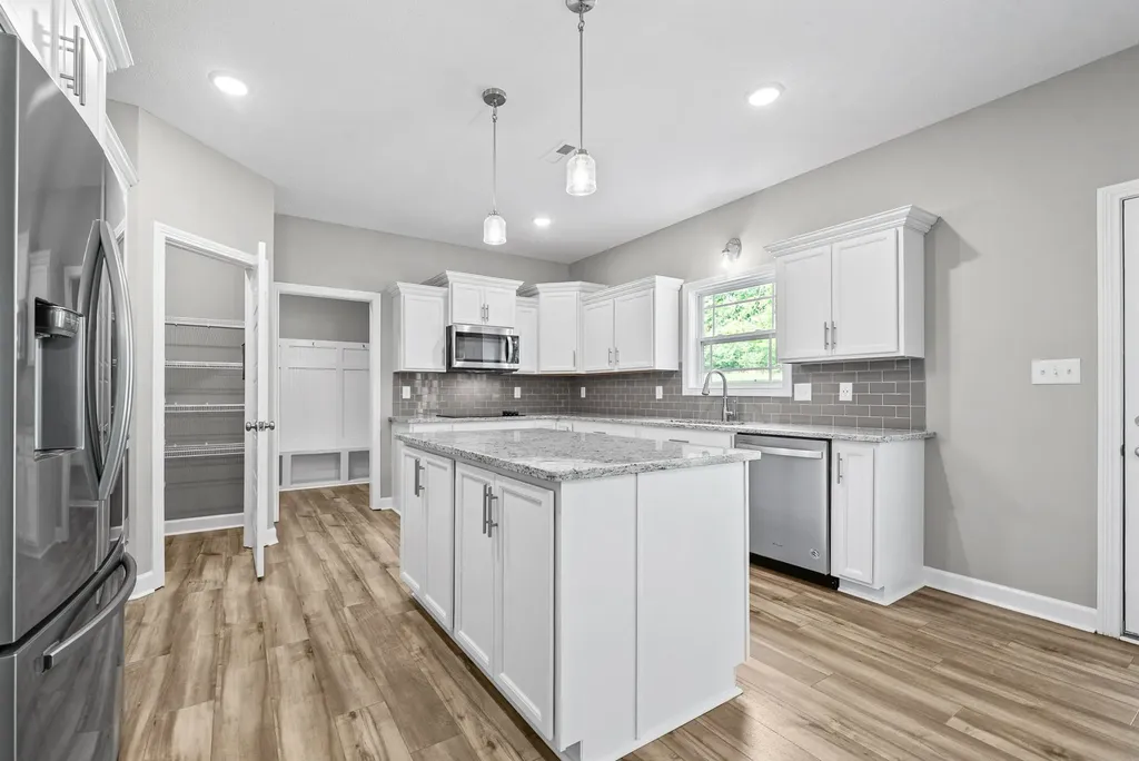 1287 Highgrove Lane Clarksville TN 37043