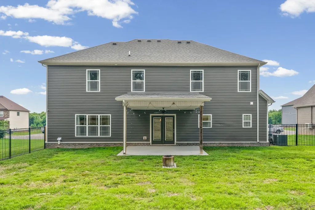 1287 Highgrove Lane Clarksville TN 37043