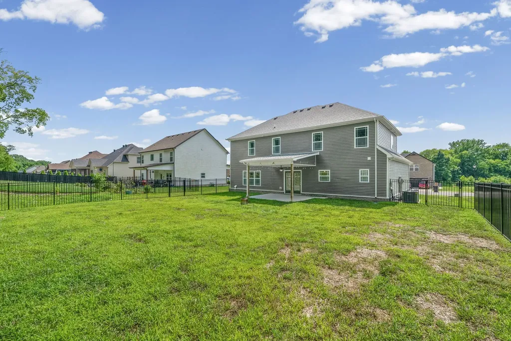 1287 Highgrove Lane Clarksville TN 37043