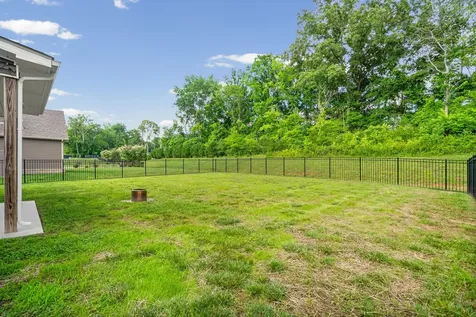 1287 Highgrove Lane Clarksville TN 37043