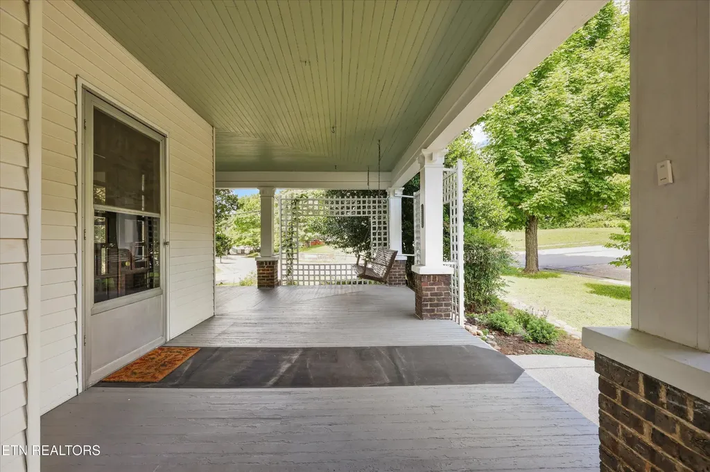 425 S Court Street Maryville TN 37803