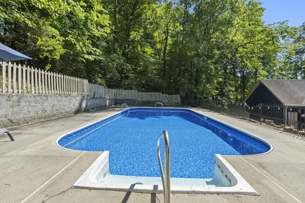 3502 Windsor Circle, NE Cleveland TN 37312
