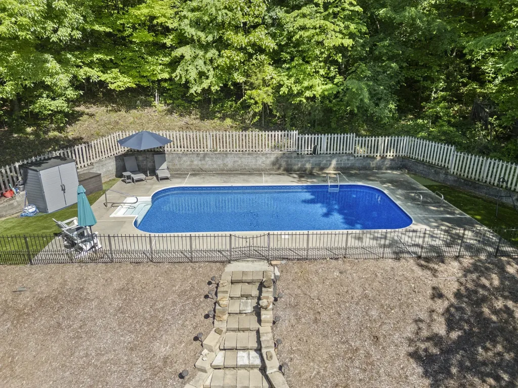 3502 Windsor Circle, NE Cleveland TN 37312