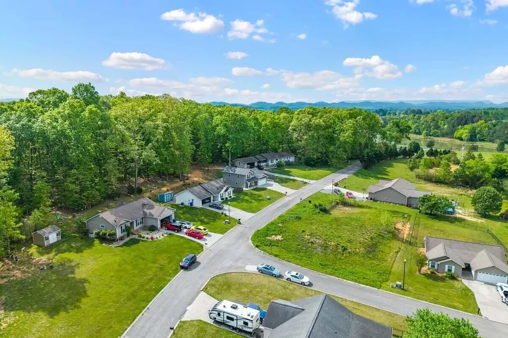 158 Park Avenue Madisonville TN 37354