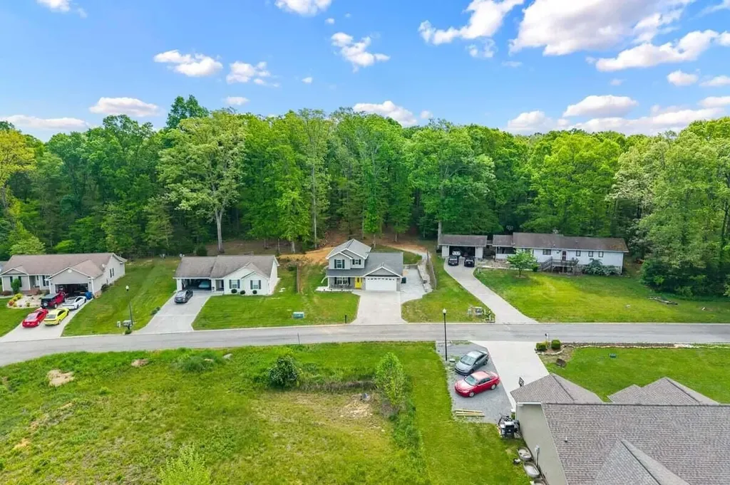 158 Park Avenue Madisonville TN 37354