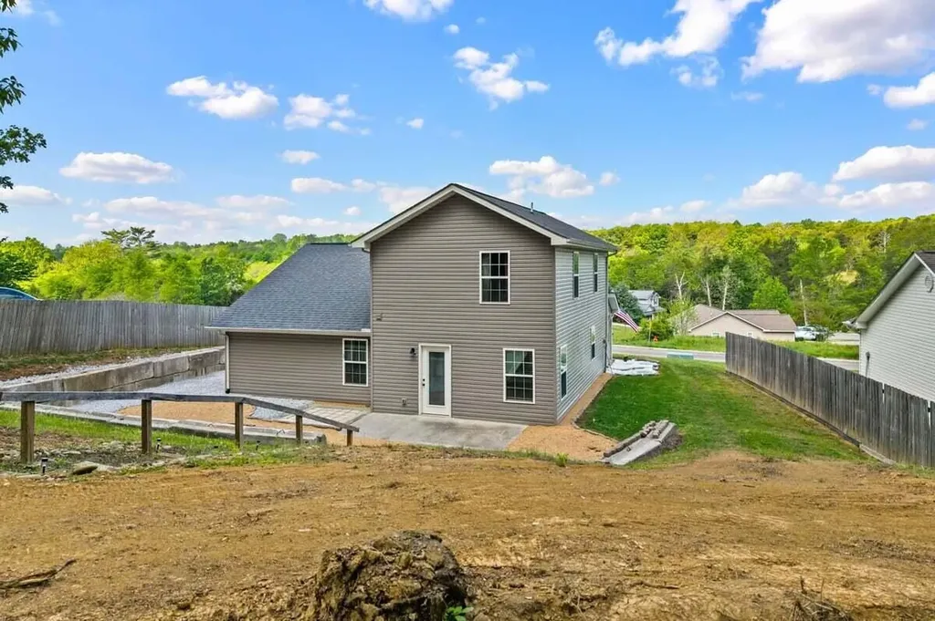 158 Park Avenue Madisonville TN 37354