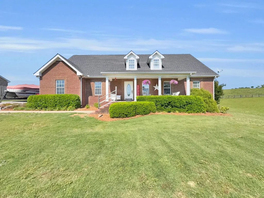 3265 Highway 141, N Hartsville TN 37074