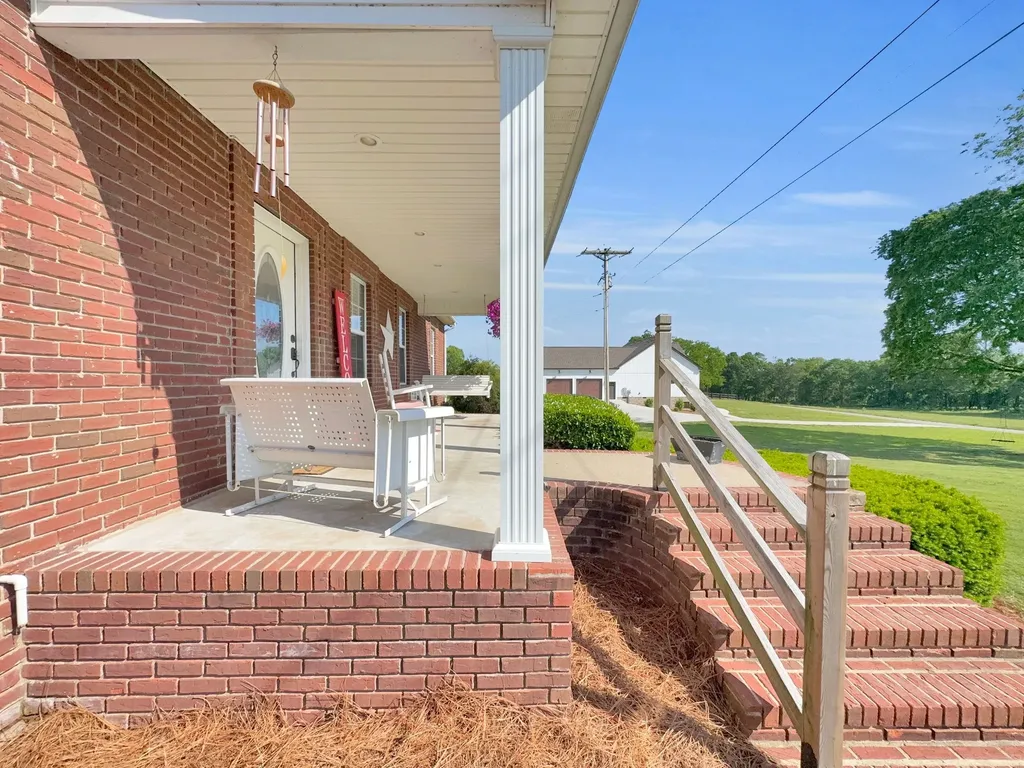 3265 Highway 141, N Hartsville TN 37074