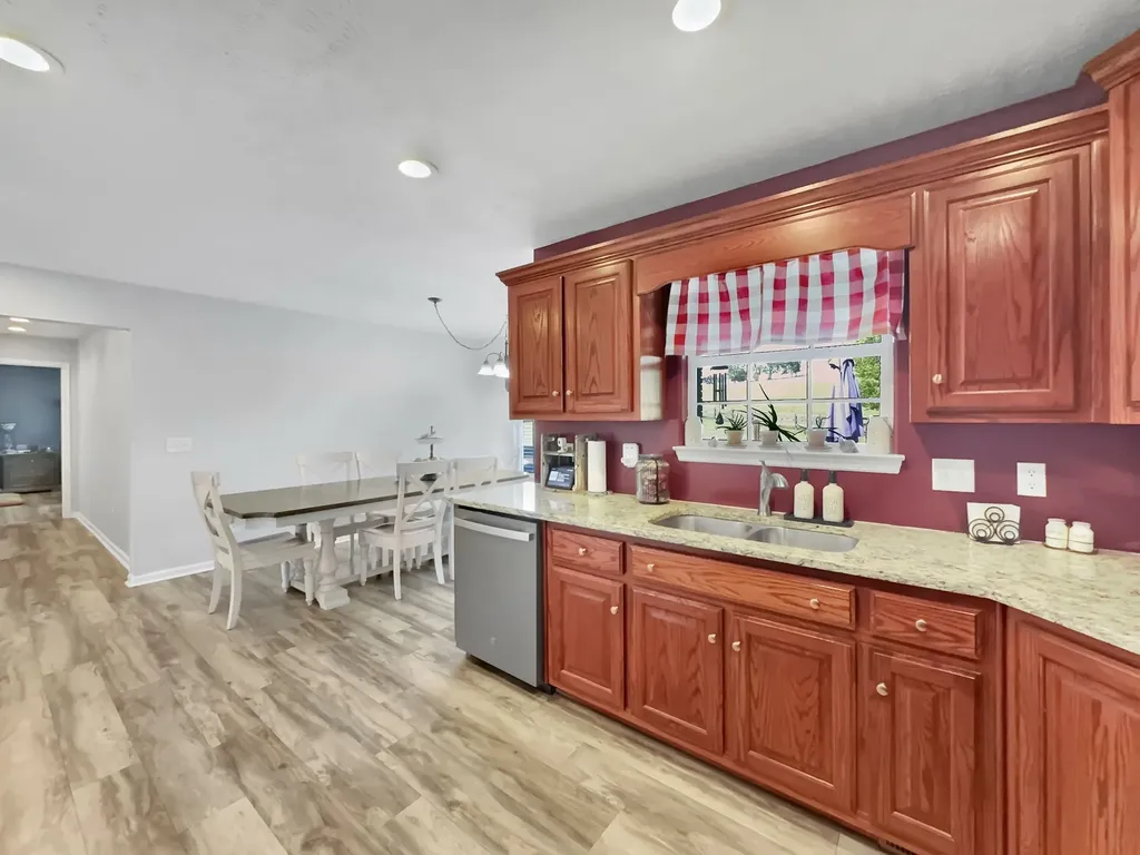3265 Highway 141, N Hartsville TN 37074