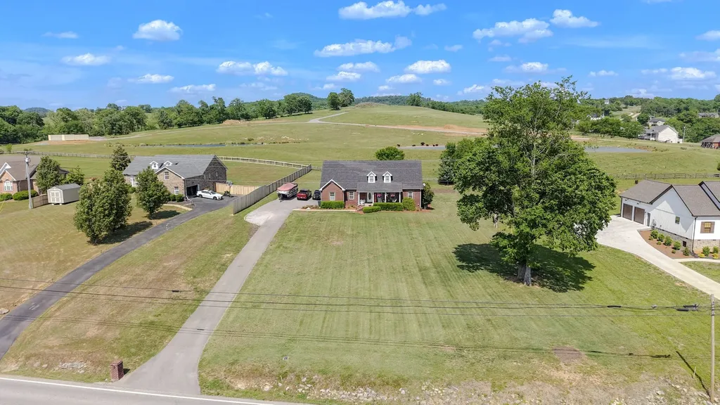3265 Highway 141, N Hartsville TN 37074