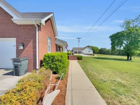 3265 Highway 141, N Hartsville TN 37074