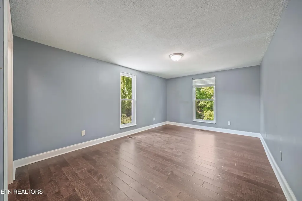 3311 Big Cove Lane Louisville TN 37777