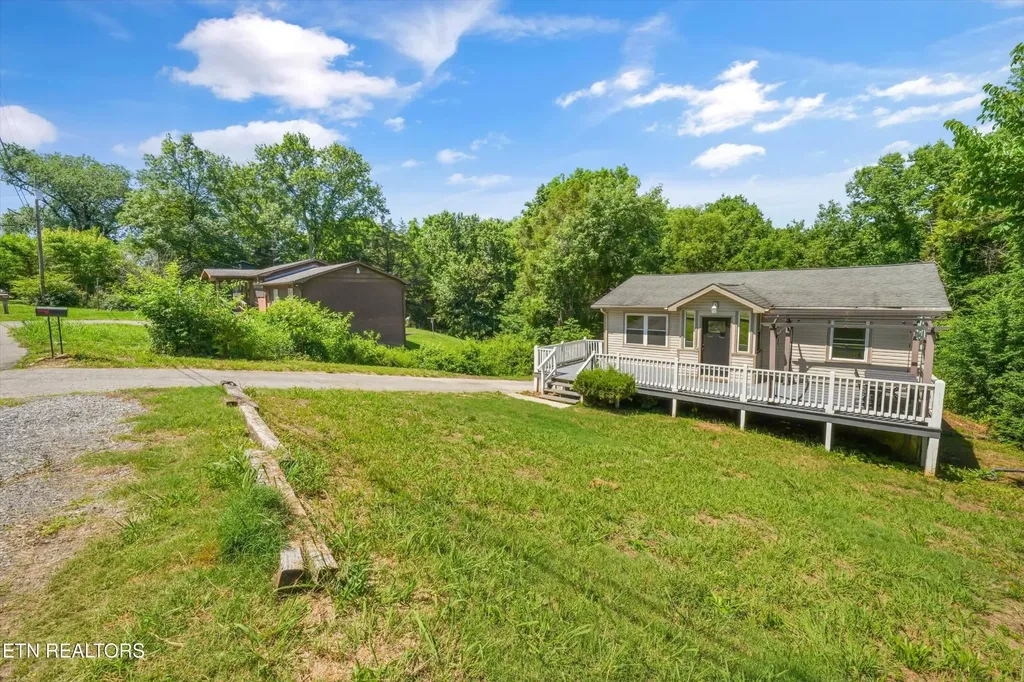 3311 Big Cove Lane Louisville TN 37777