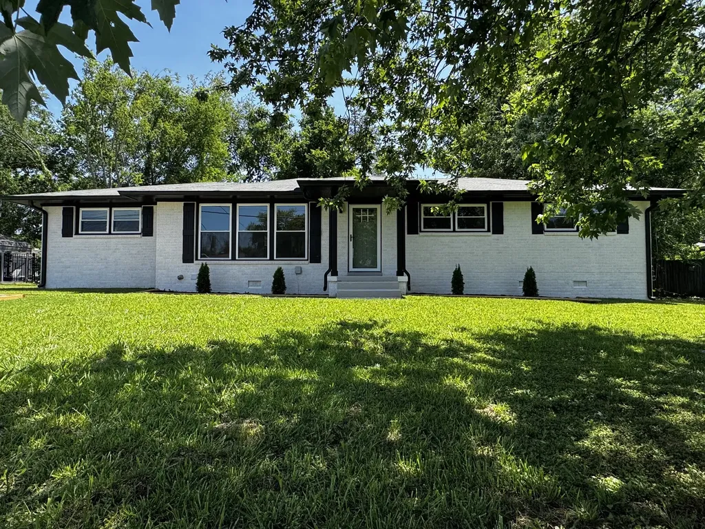 1008 Peachtree Drive Smyrna TN 37167