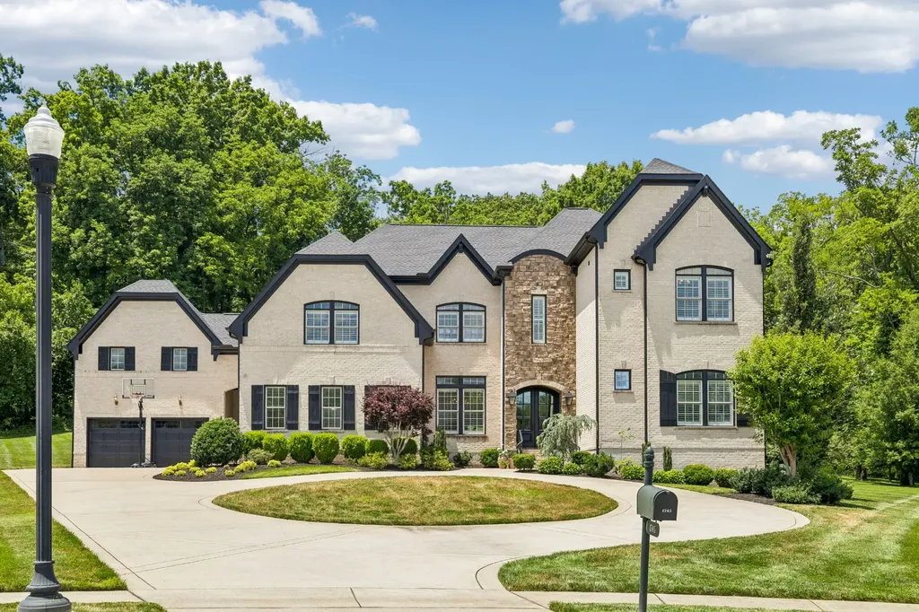 1745 Umbria Drive Brentwood TN 37027