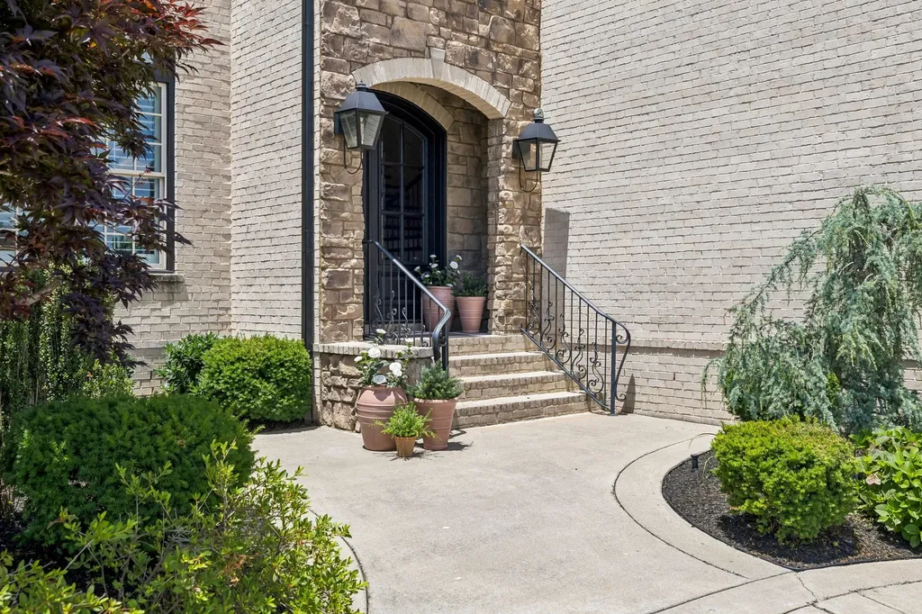 1745 Umbria Drive Brentwood TN 37027