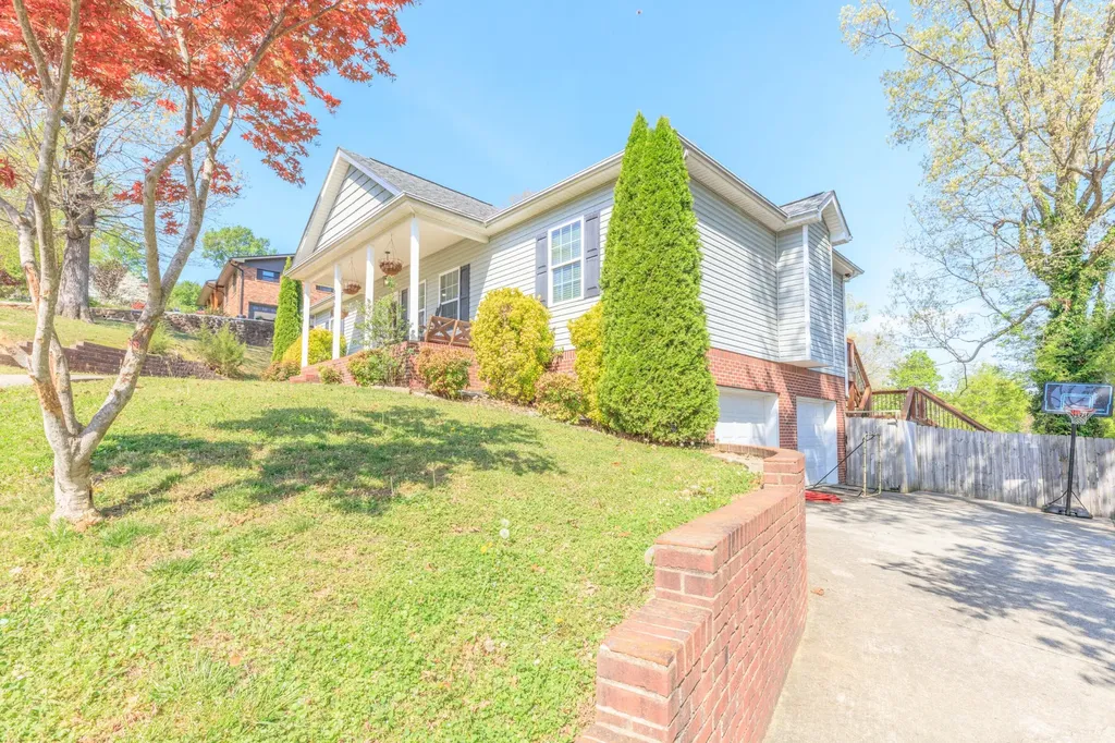 949 Brynwood Drive Chattanooga TN 37415