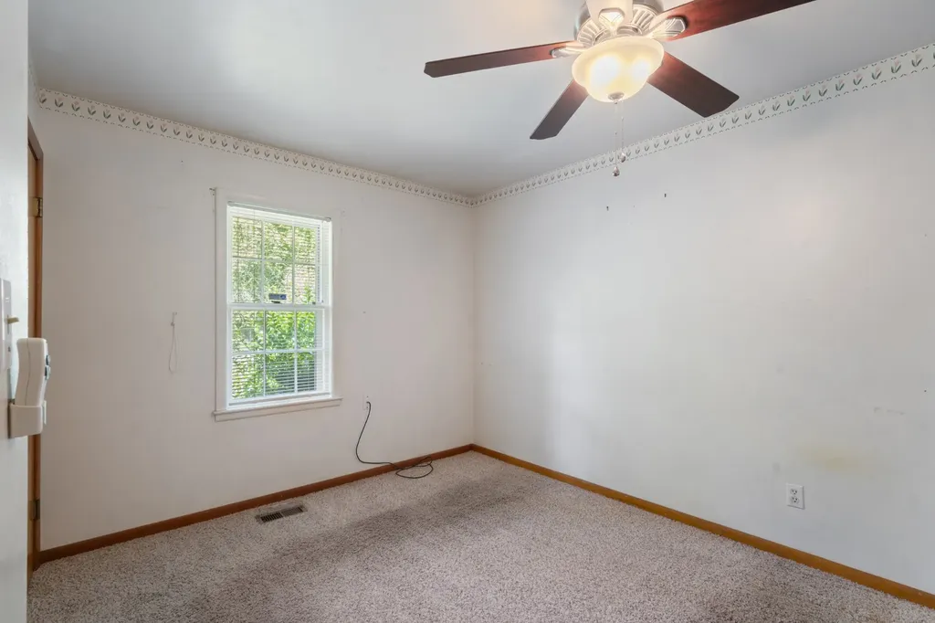 498 Highway 100 Centerville TN 37033