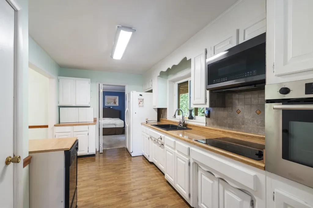 498 Highway 100 Centerville TN 37033