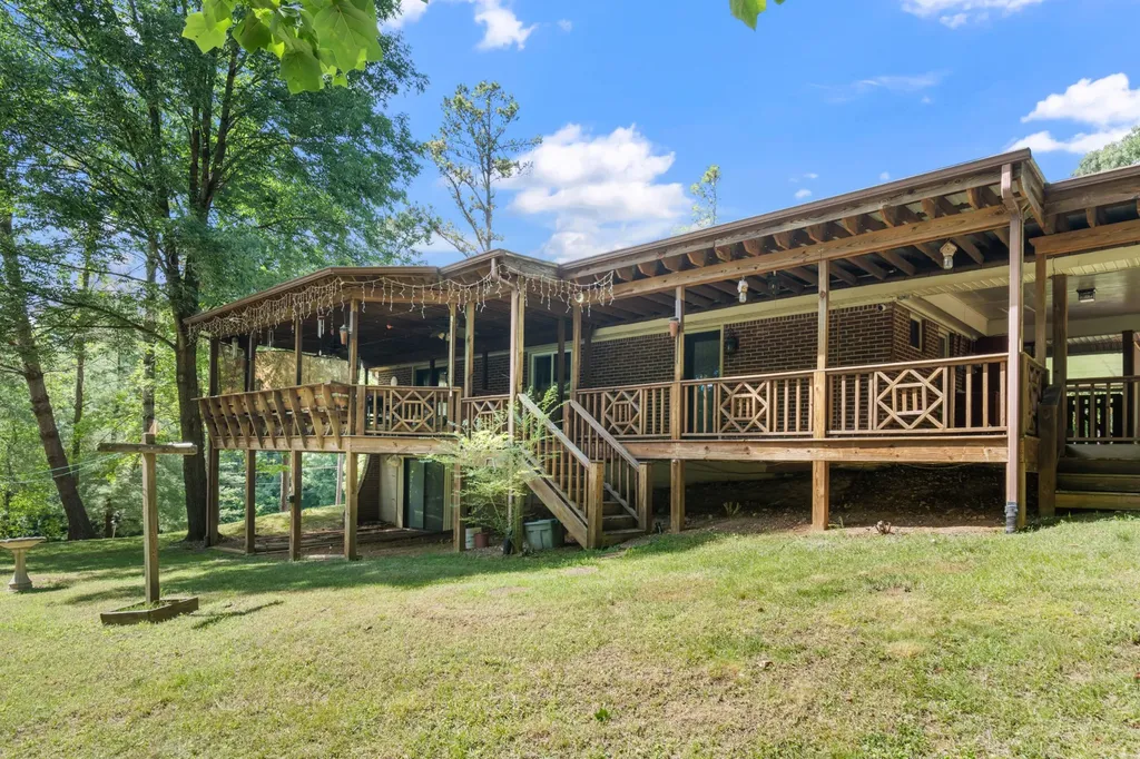 498 Highway 100 Centerville TN 37033